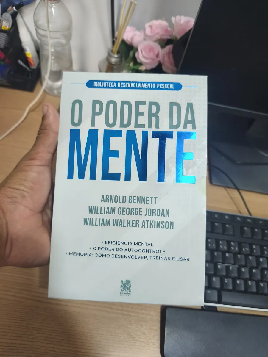 Foto enviada por Fernanda R. mostrando o box O Poder da Mente